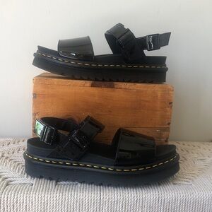 Dr. Martens Voss Patent Leather Sandals Women’s Size 10